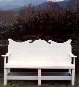 How to Build an English-Style Burkholder Range Garden Bench Image